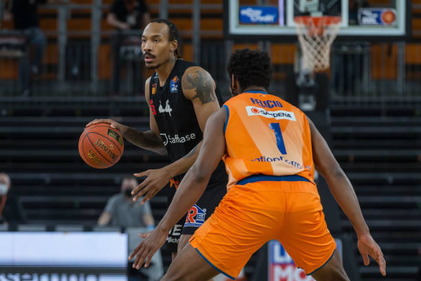 不断提升自 不断提升自