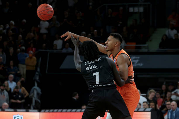 该队在赛季 该队在赛季